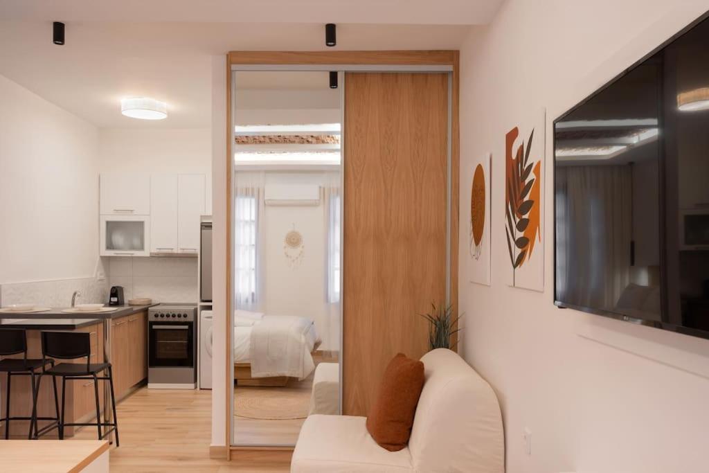 Boutique 27, Luxury Apartment. Ioannina Exterior photo